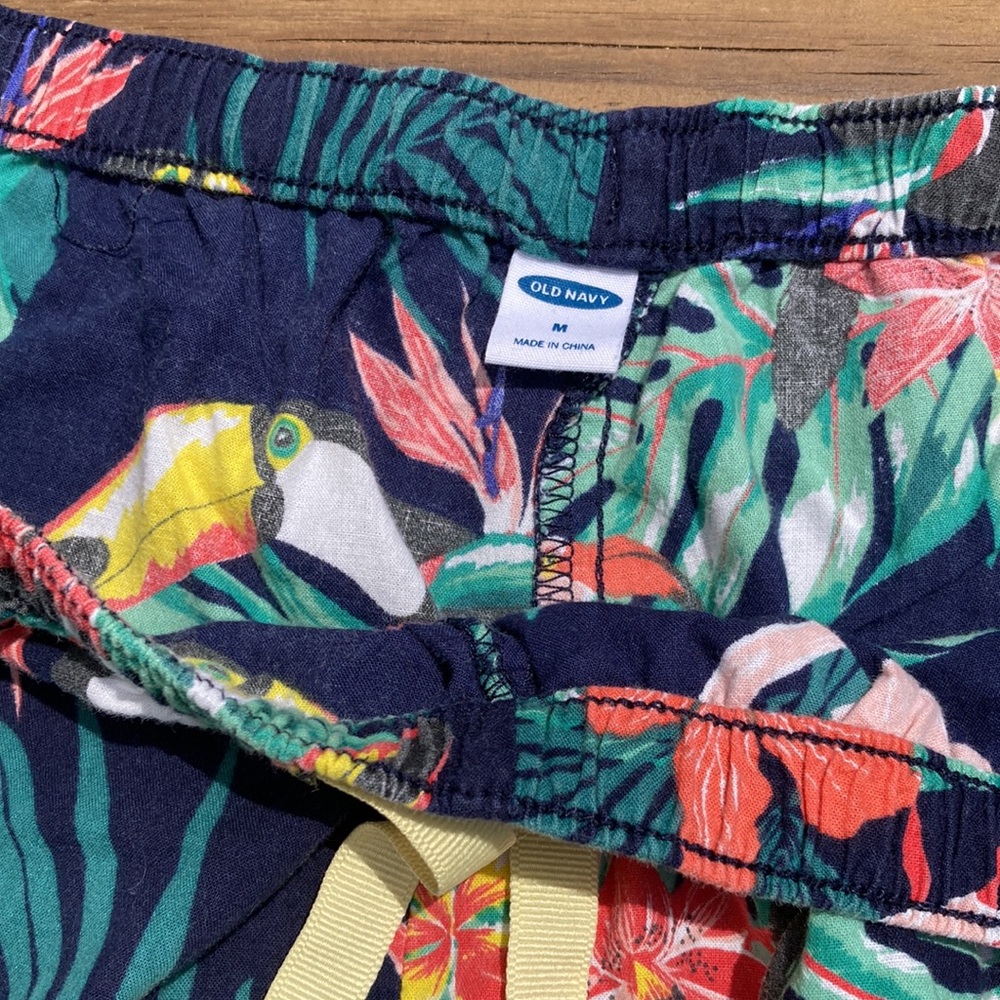 HP 🎉💕🤩 OLD NAVY tropical print cotton shorts - Picture 2 of 6
